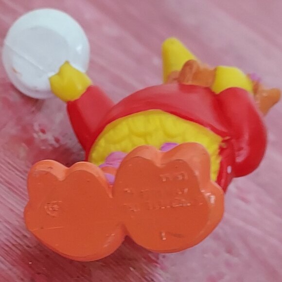 Applause Muppets, Inc - Big Bird with Cookies & Milk for Santa - Picture 9 of 16